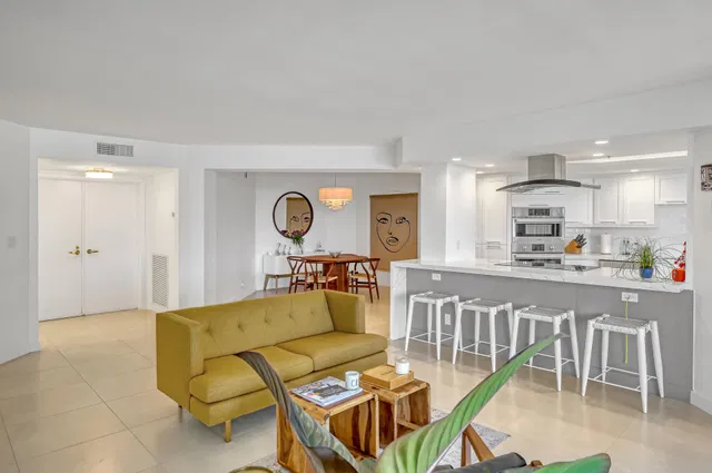 Corniche Singer Island Unit 803 photo 6