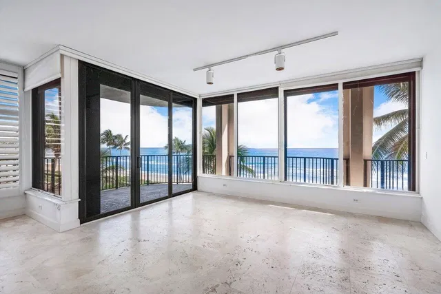 Dunster House Palm Beach Unit 4c photo 5