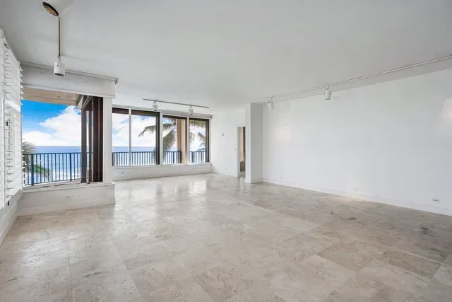 Dunster House Palm Beach Unit 4c photo 8