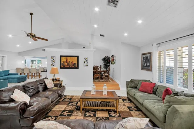 Boca Bath & Tennis Residence photo 5