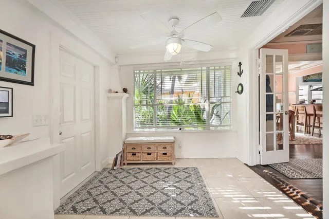 NOMAR West Palm Beach Residence photo 2
