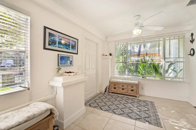 NOMAR West Palm Beach Residence photo 3