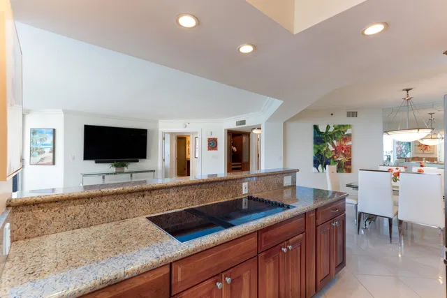 Corniche Singer Island Unit 701 photo 10