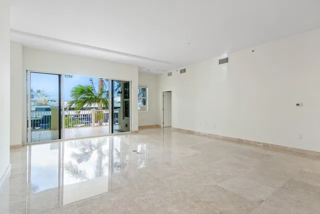 Flagler Landing Unit 204 photo 7
