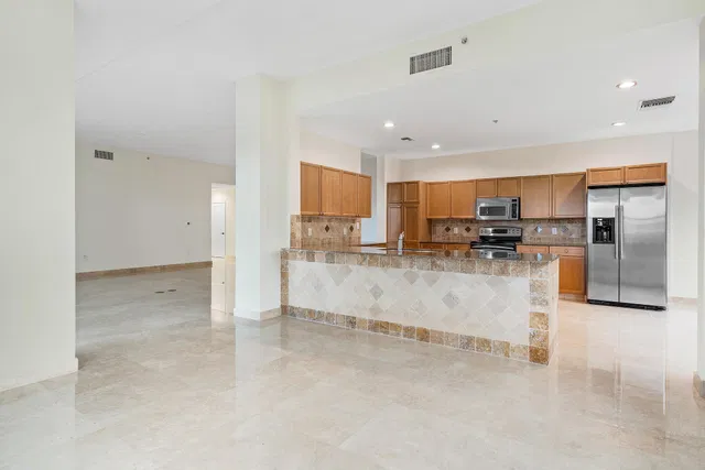 Flagler Landing Unit 204 photo 9