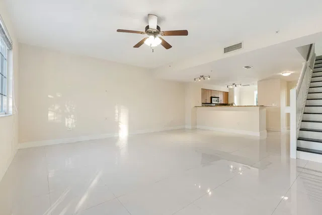 Pineapple Grove Village Condominiums Unit 6-D photo 5