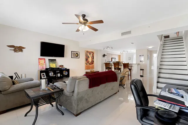 Pineapple Grove Village Condominiums Unit 6-D photo 6