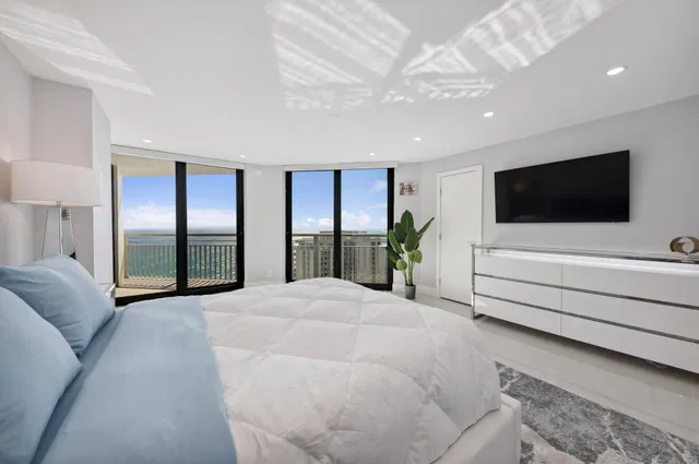 Tiara Singer Island Unit 39-H&G photo 24