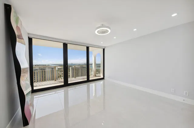 Tiara Singer Island Unit 39-H&G photo 27