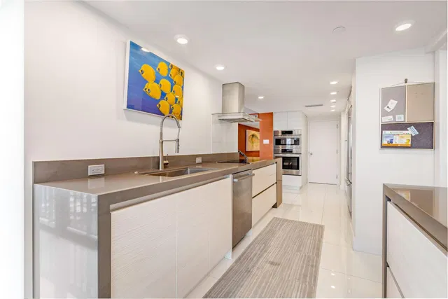 Waterview Towers Unit 1206 photo 14