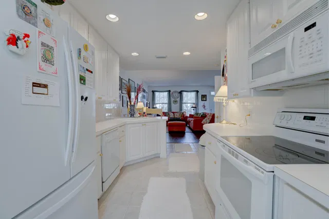Charleston Court at Abacoa Residence photo 11