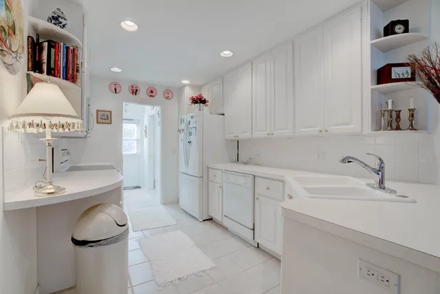 Charleston Court at Abacoa Residence photo 13