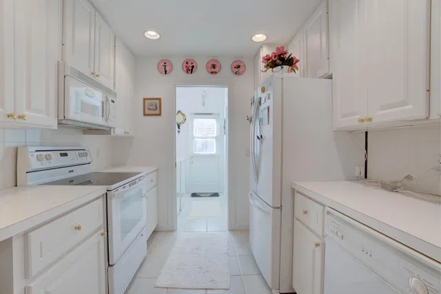 Charleston Court at Abacoa Residence photo 14