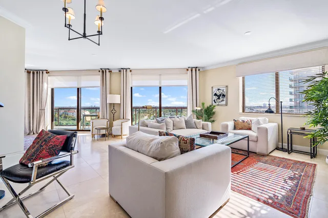 The Landmark Palm Beach Gardens Unit 905-C photo 4