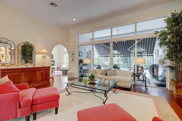 Willoughby Golf Club Residence photo 9