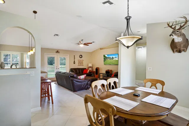 Residence photo 11