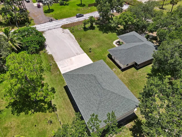 Residence photo 24