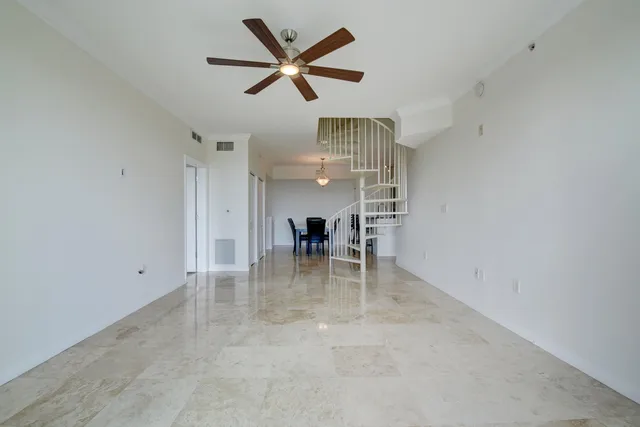 The Astor Unit 507 photo 6
