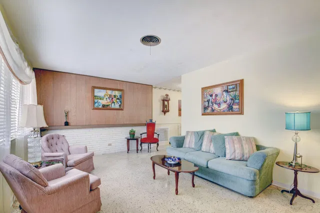 SoSo West Palm Beach Residence photo 8