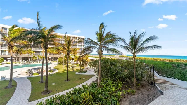 Sloan's Curve Palm Beach Unit 102 S photo 3