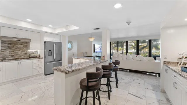 Sloan's Curve Palm Beach Unit 102 S photo 8