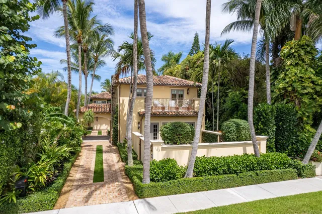 163 Seabreeze Avenue