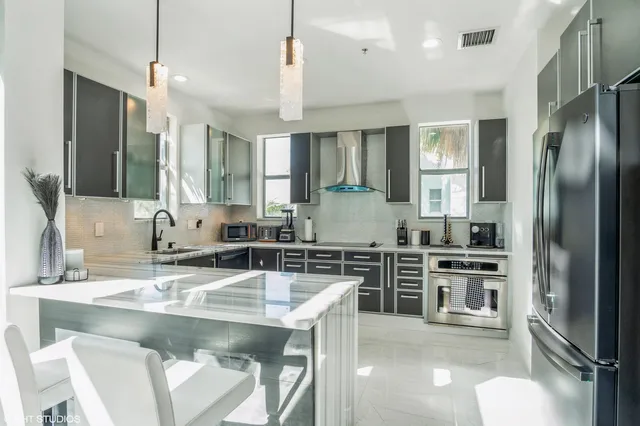 The Meridian Unit 307 photo 5