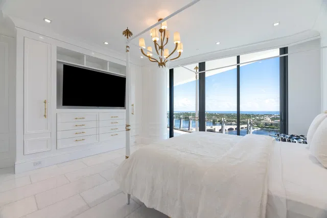 Bristol Palm Beach Unit 1702 photo 12