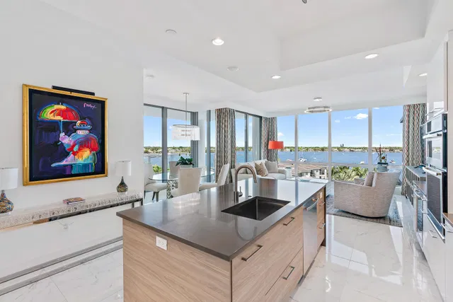 Water Club North Palm Beach Unit 603 photo 3