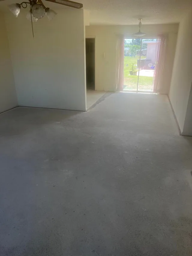 Residence photo 2