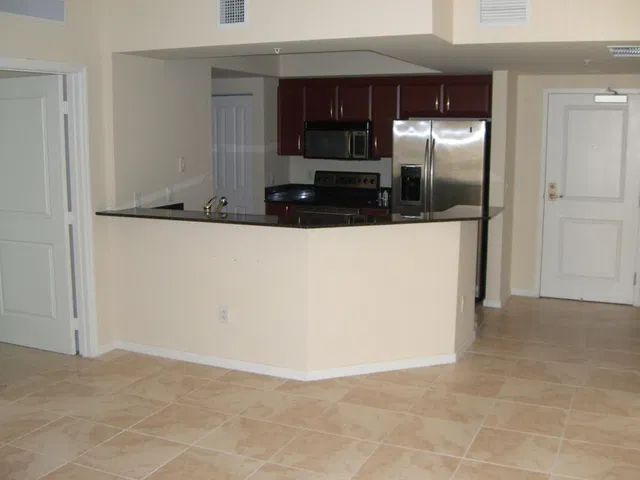 The Metropolitan Unit 615 photo 8