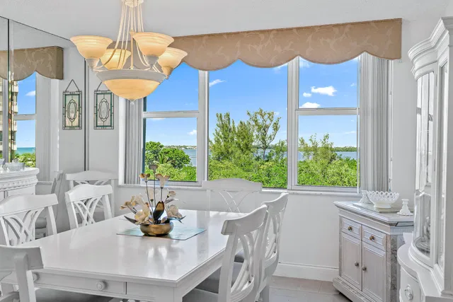 Corniche Singer Island Unit 305 photo 8