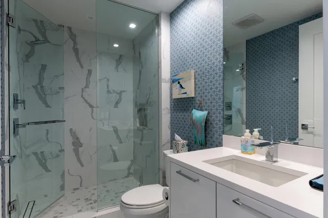 Vista Blue Unit 15 C photo 17
