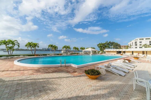 Palm Beach Biltmore Unit 616 photo 23