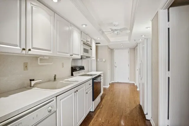 Waterview Towers Unit 1102 photo 8