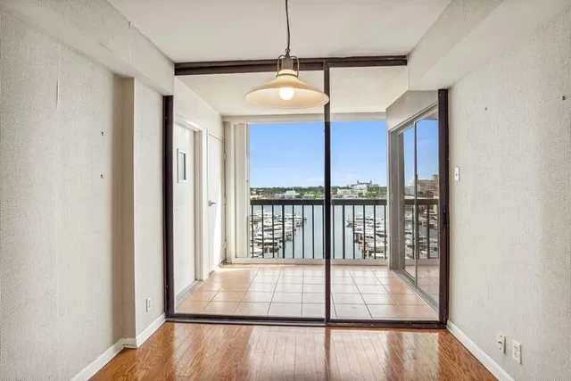 Waterview Towers Unit 1102 photo 9