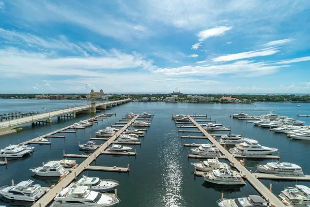 Waterview Towers Unit 1801 photo 6
