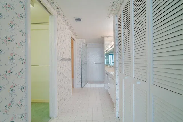 Waterview Towers Unit 1801 photo 9