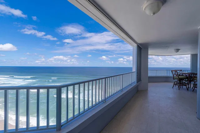 Corniche Singer Island Unit 2101 photo 2