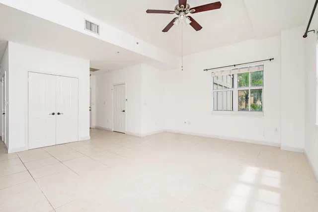 Flagler Landing Unit 306 photo 3