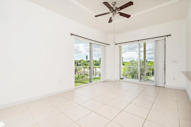 Flagler Landing Unit 306 photo 5