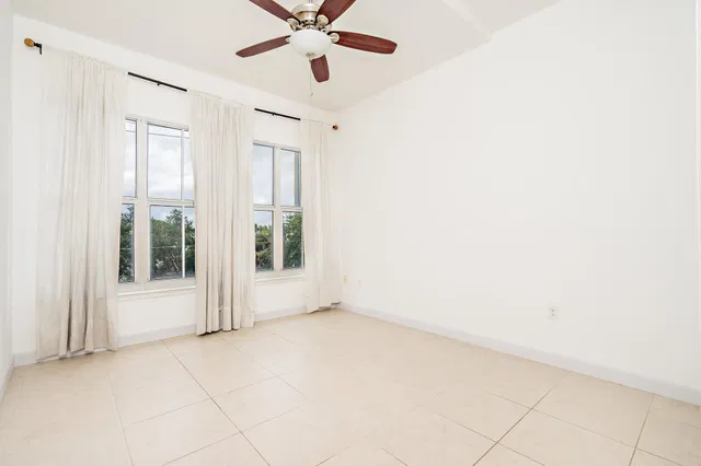 Flagler Landing Unit 306 photo 9