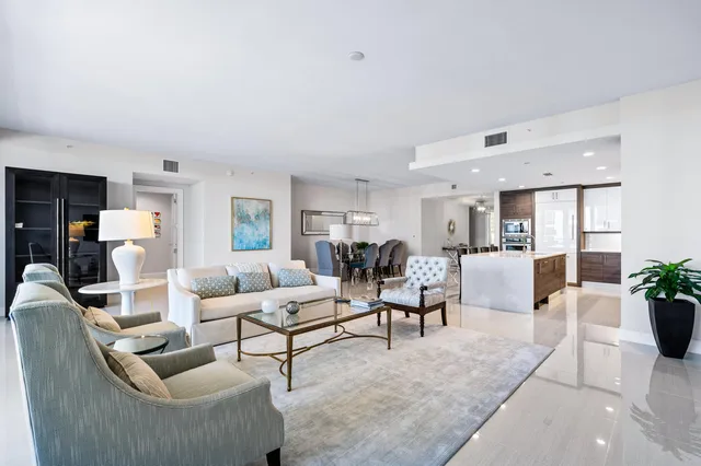 Azure Palm Beach Gardens Unit 402 photo 8