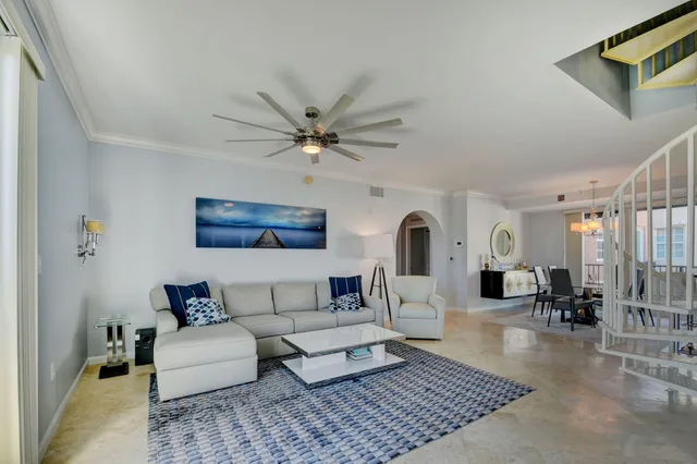 The Astor Unit 407 photo 3