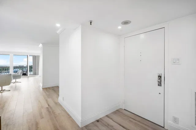Waterview Towers Unit 1803 photo 9