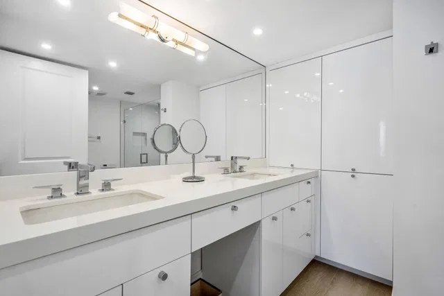 Waterview Towers Unit 1803 photo 13