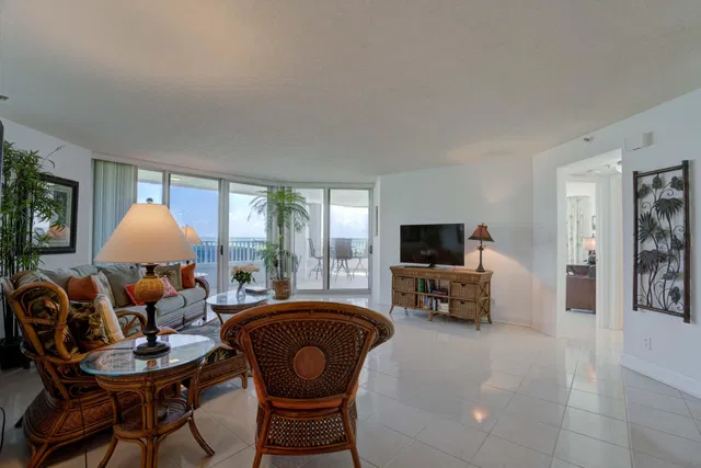 Corniche Singer Island Unit 101 photo 10