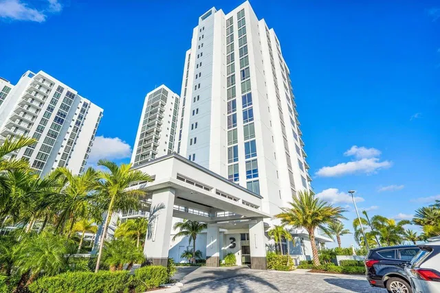 Water Club North Palm Beach Unit 1002 photo 9