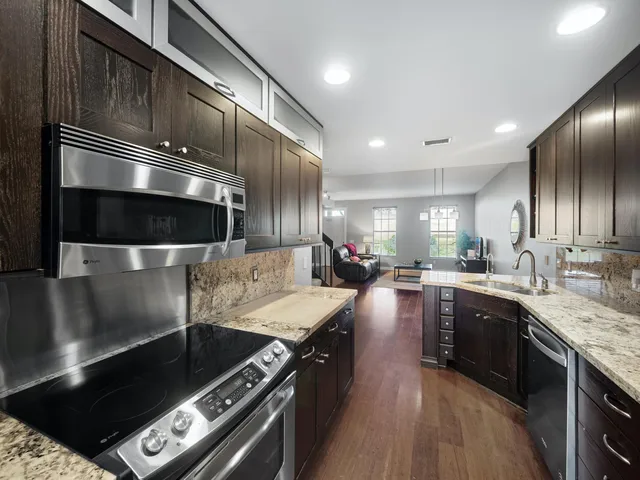 Charleston Court at Abacoa Residence photo 5