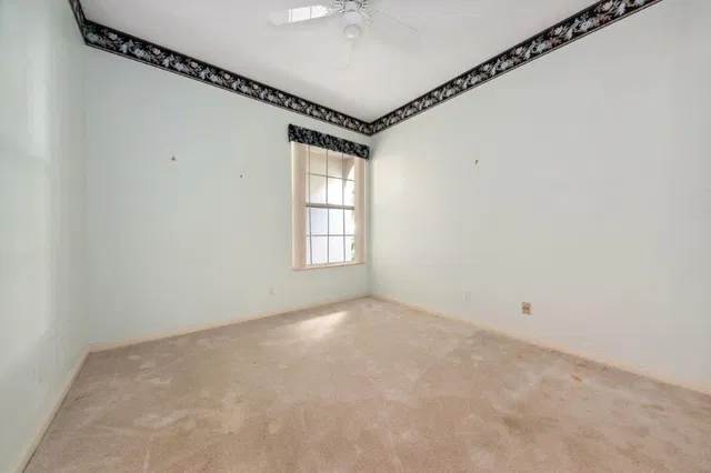 Residence photo 10
